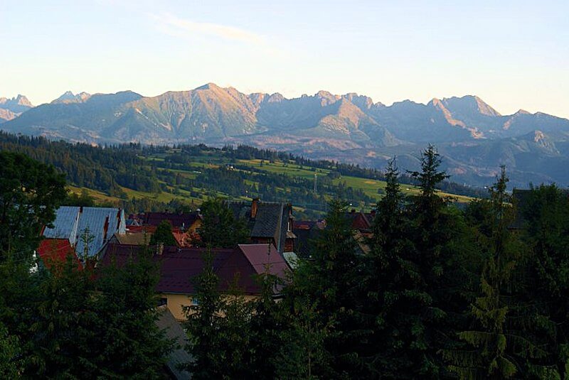 Tanie noclegi z widokiem na Tatry w okolicy Bańskiej Niżnej. termy Szaflary i Gorący Potok.